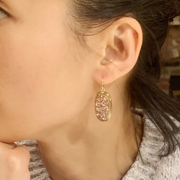 HIGH SHINE Metallic raw stone dangle earring - Picture 3 of 5